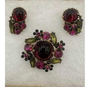 Vtg Red & Green Glass Rhinestones Brooch & Earring Set Gold Tone Mount Fuji